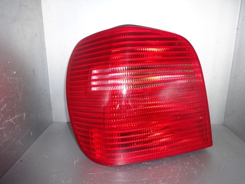 VW Polo 6N2 Rücklicht Rückleuchte Licht Leuchte links hinten 6N0945395H Hella