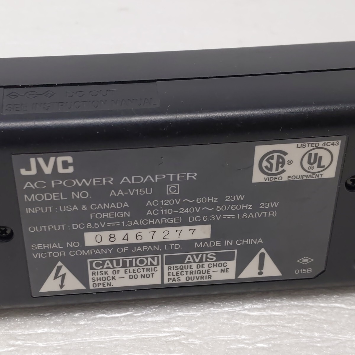 Genuine JVC AAV15U AAV15 AC Power Supply Adapter Camcorder Battery