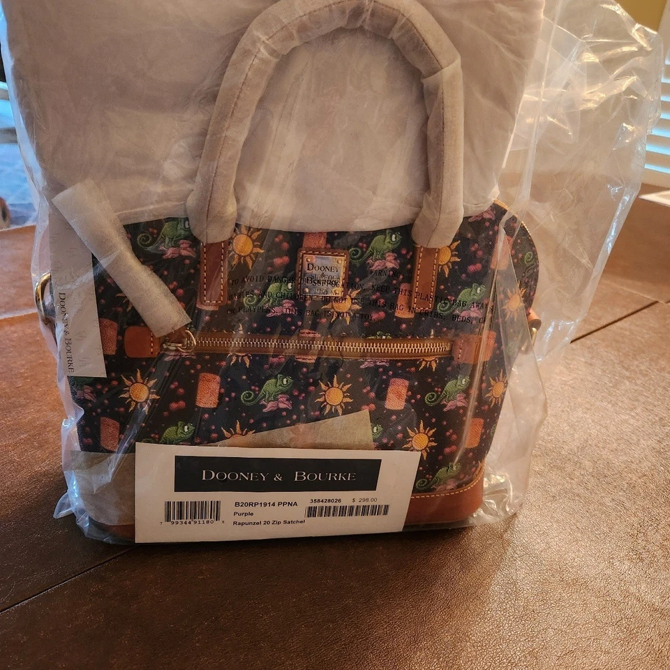 Bolso de Mano Dooney Rapunzel Pascal Enredado Parques Disney 10º Aniversario MWT 2020 Foto 2 de 4