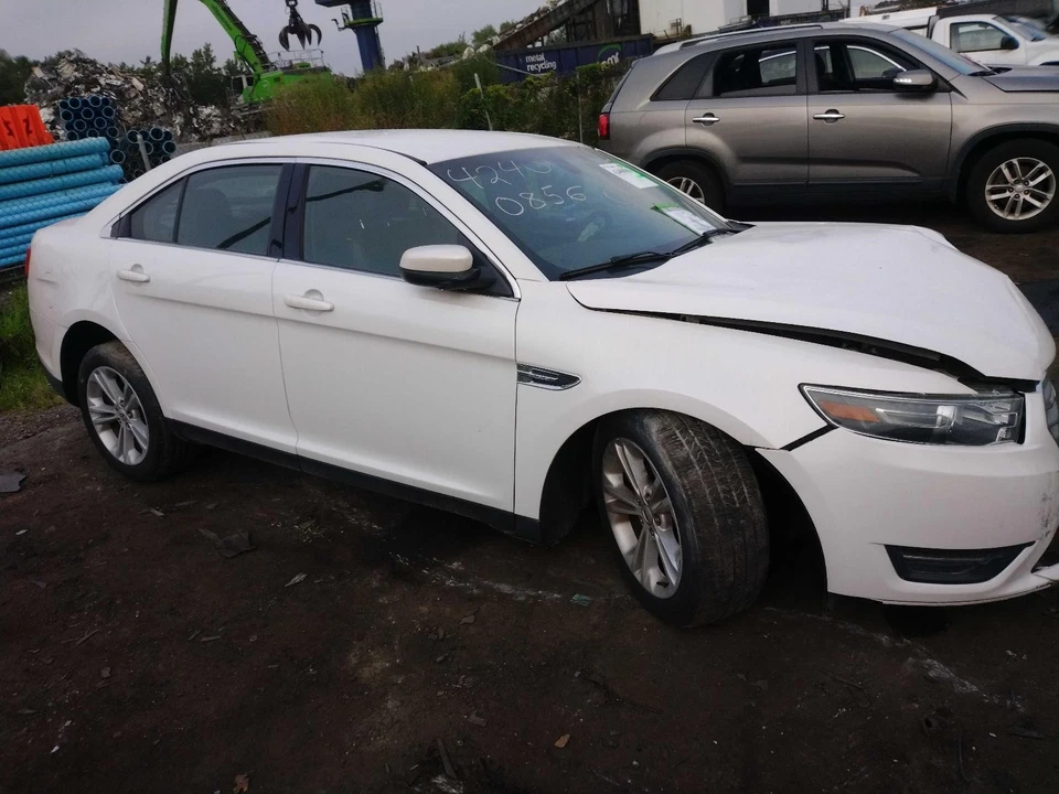 2015 Ford Taurus White Deck Lid OEM Used 4DR Sedan DG1Z19G490A - Imagem 4 de 4