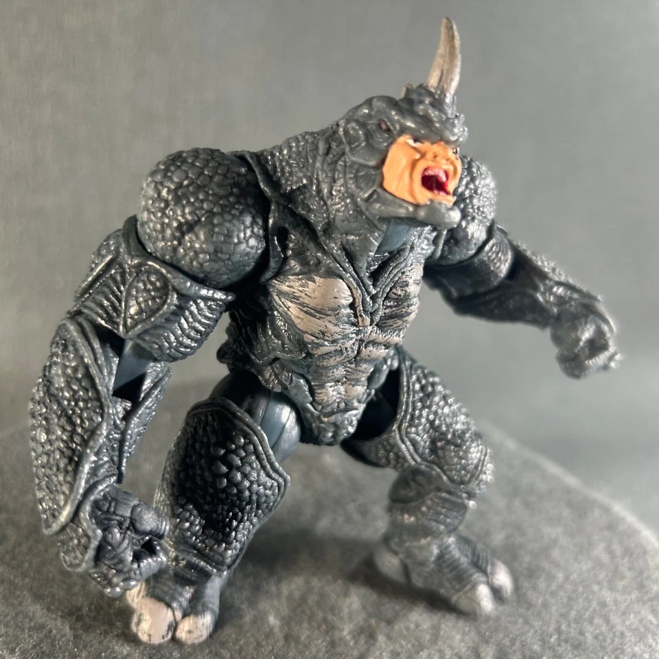 Figura de acción Hasbro Marvel Universe Spider-Man Rhino escala 3,75 pulgadas Foto 3 de 4