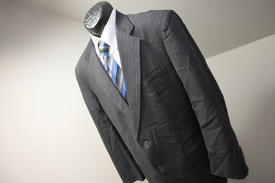 Brooks Brothers 1818 100% Wool 2 Piece Suit MADE IN USA Mens Sz 38