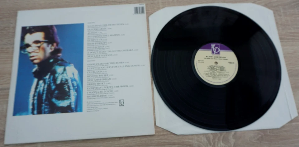 ELVIS COSTELLO - THE MAN - ORIGINAL 1986 U.K VINYL COMPILATION ALBUM - EX ! - Image 2 of 2