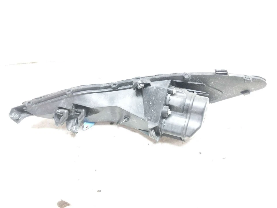 Lámpara de faro delantero derecho Can Am Spyder Roadster RT Limited 12-19 3048540 Foto 3 de 4