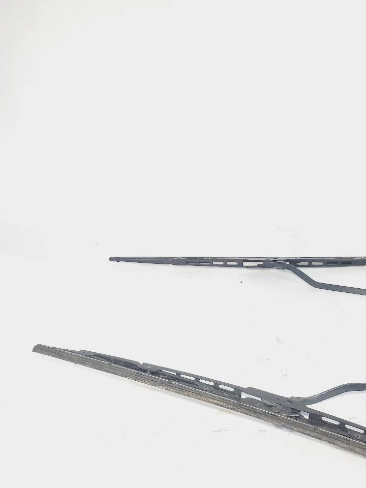 1995 Nissan 240SX OEM Pair Of Wiper Arms - Image 3 of 4