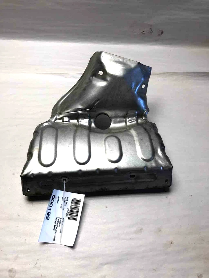 Ford Fiesta 2017 colector de escape cubierta protectora térmica aluminio 1,6 L OEM Foto 3 de 4