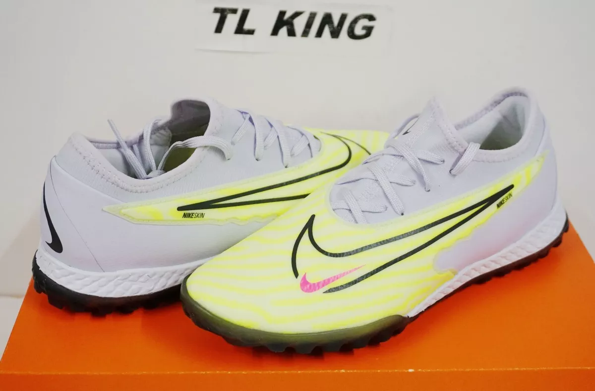 Nike turf shop pro