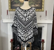 Style & Co Aztec Print Southwest Poncho Shawl Knit Cape Fringe Black Small Med