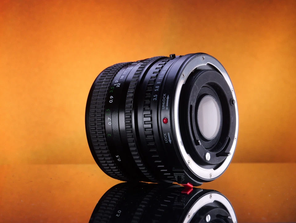 Quantaray 35-70mm Multi-Coated f/3.5-4.5 Lens for Canon FD #1130789 - Image 2 of 4