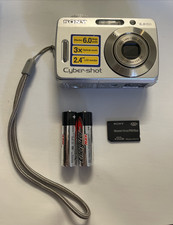 Sony Cyber-shot DSC-S500 6.0MP Digital Camera - SD CARD BATTERIES INCLUDED.