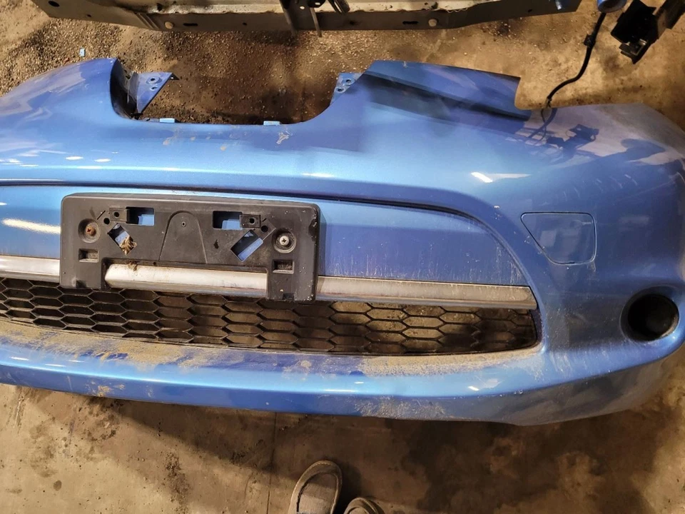 (SOLO RECOGIDA LOCAL) Parachoques delantero sin faros antiniebla se adapta a 12 HOJAS 1909600 Foto 3 de 4