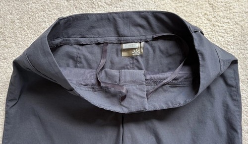 Athleta Trekkie Bermuda Shorts Womens 6 Gray Front Pocket Outdoors Hiking Active - Picture 3 of 11