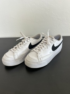 Nike Women's Blazer Low Platform Sneakers White/Snakeskin DZ5210-100 Size 8.5