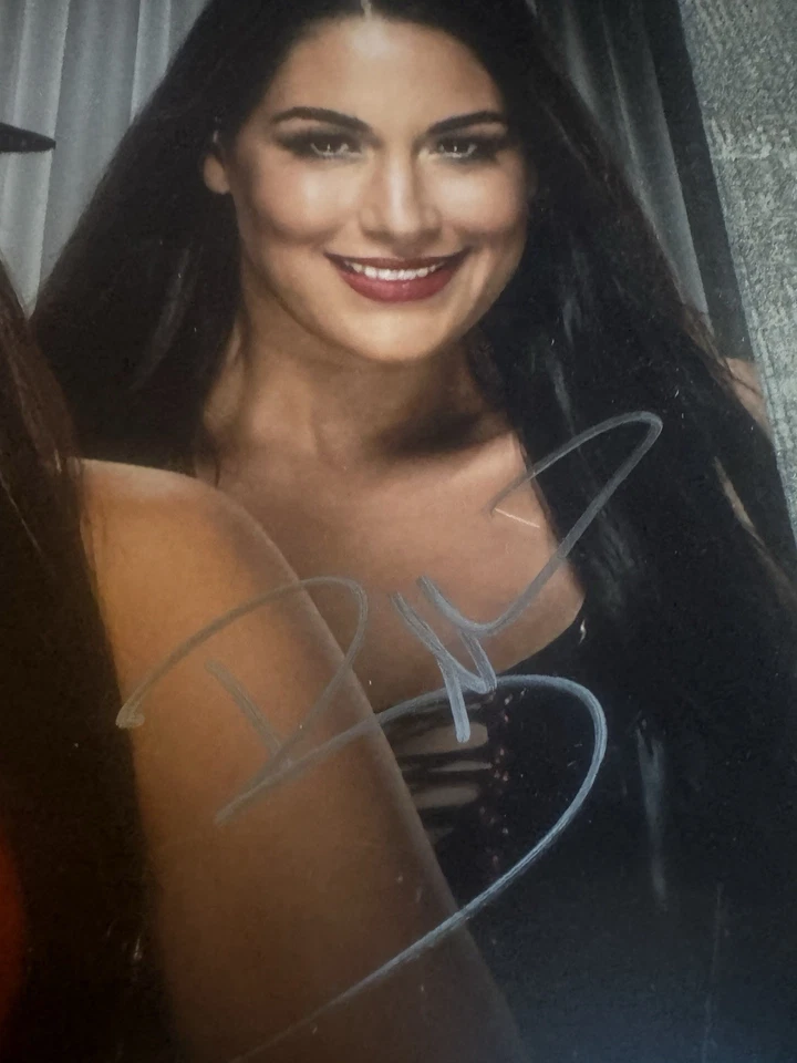 Foto assinada por Nikki & Brie The Bella Twins WWE 11x14 BAS CERTIFICADO DE AUTENTICIDADE QUENTE foto autografada - Imagem 3 de 4