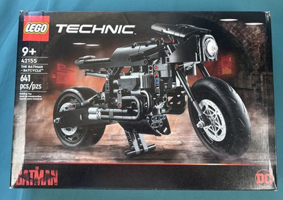 LEGO TECHNIC: The Batman Batcycle (42155) New & Sealed - BOX DAMAGED