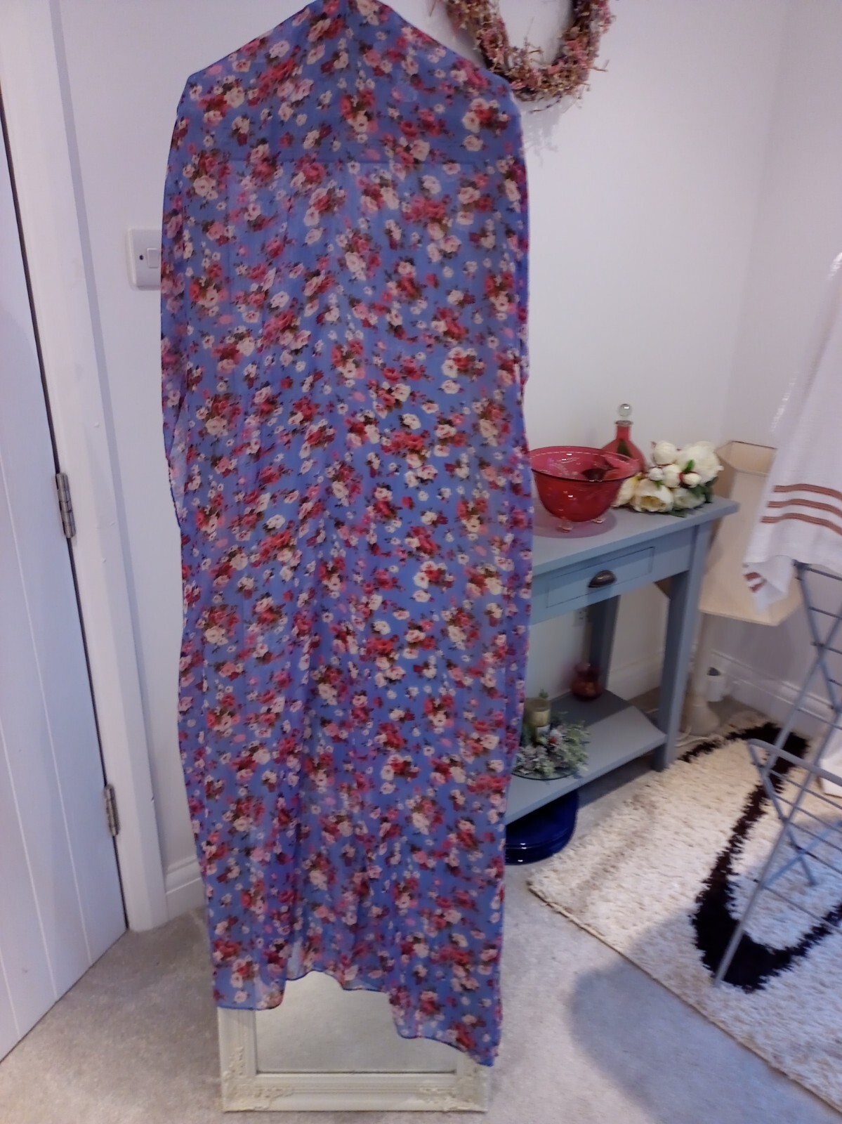 Picture 2 of 4