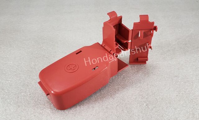 06-15 Honda 1.8L Civic Battery Terminal Cover (32418-RNA-300