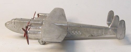 1950's Dinky airplane #70a / 704 AVRO YORK diecast - Picture 2 of 5