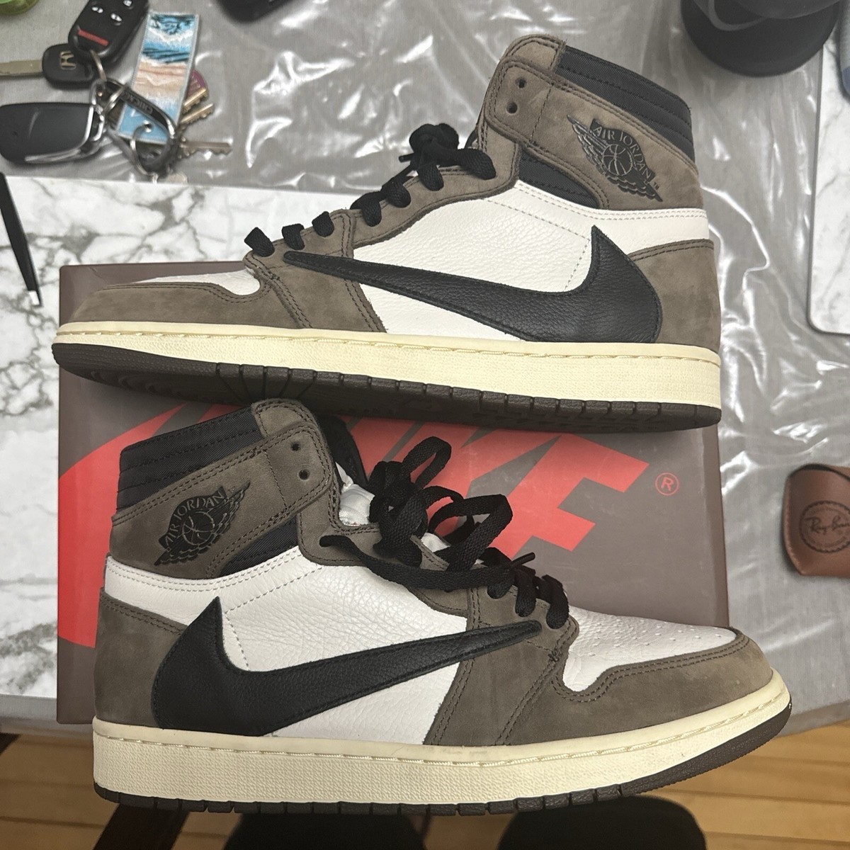 Size 9.5 - Jordan 1 Retro OG x Travis Scott High Mocha Size 9.5 - Jordan 1 Retro OG x Travis Scott High Mocha
