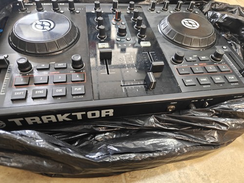 Traktor Kontrol S2 DJ Controller with Box Untested/As Is PLEASE READ!! - Picture 3 of 7