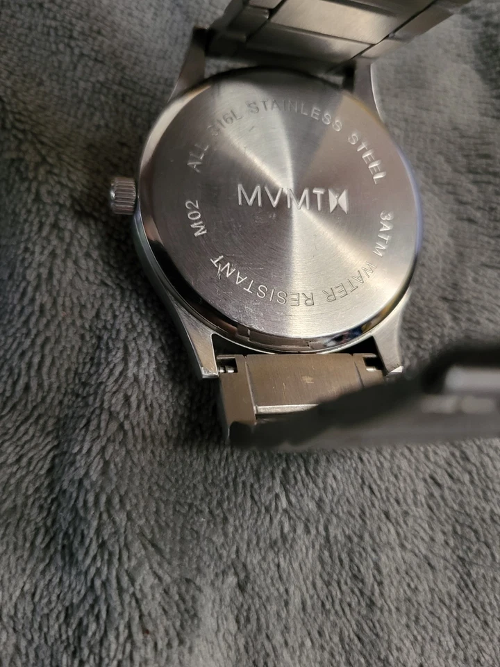 Reloj MVMT Clásico Plateado Blanco 45mm Hombre Foto 4 de 4