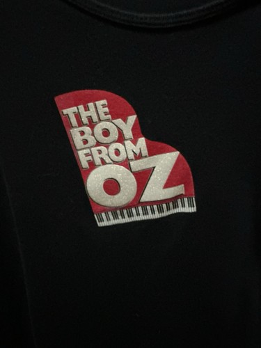 HUGH JACKMAN’S BOY FROM OZ BROADWAY SHOW WOMAN’S XL T-SHIRT