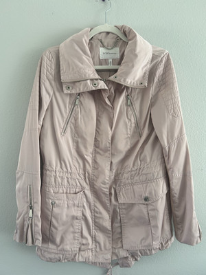 BCBGenaration Rain Jacket w Hood Inside Stand Up Collar Cinched Waist Pockets M