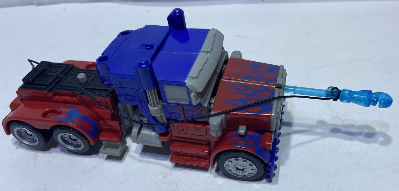 Hasbro Takara Transformers Optimus Prime 2006 Action Figure Toy Complete?.
