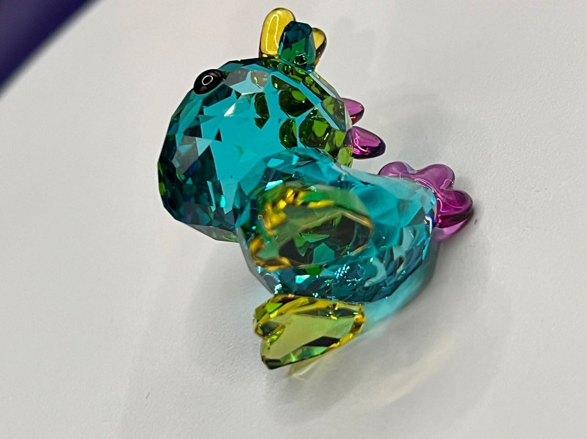 Swarovski Crystal Figurine Zodiac - Majestic Dragon 3.5CM Swarovski Crystal Figurine Zodiac - Majestic Dragon 3.5CM