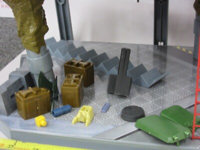 Aliens Deluxe movie playset w/ xenomorph ladder fence Tree