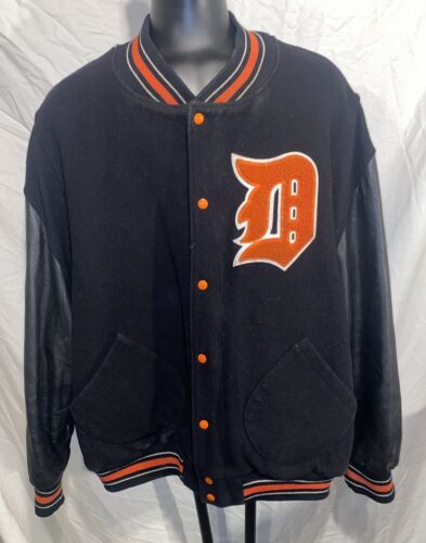 Mitchell & Ness Detroit Tigers Cooperstown Collection 1945 Champions Coat 5XL