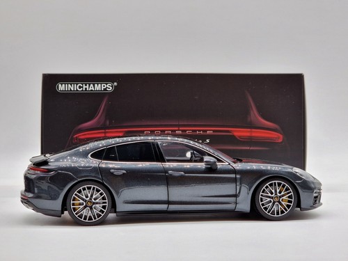 Porsche Panamera Turbo S 2020 Volcano Grey 1:18 Minichamps 113061073 • NEU&OVP - Bild 3 von 6