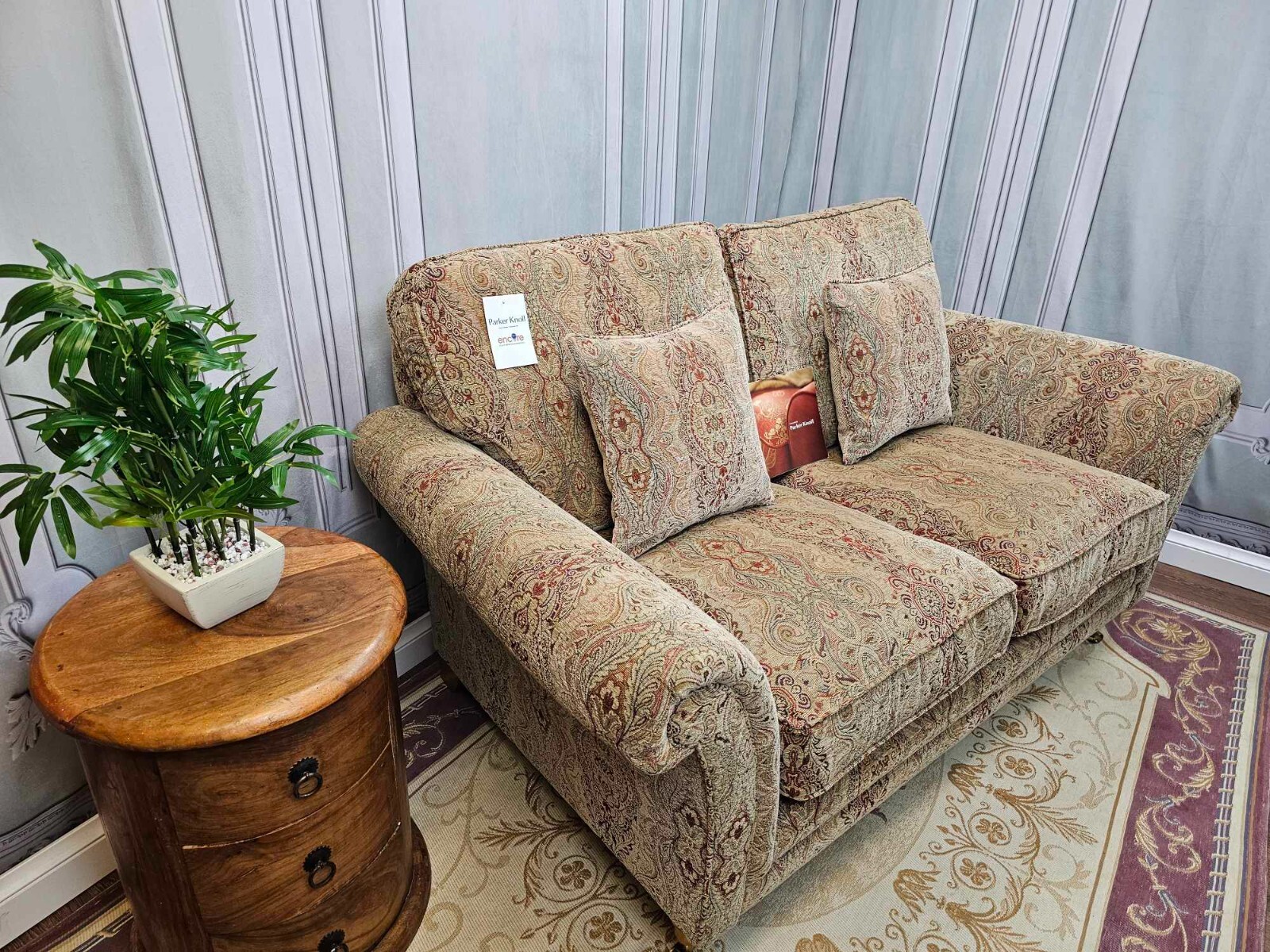 PARKER KNOLL BURGHLEY 2 SEATER SOFA IN BASLOW MEDALLION GOLD RRP £1850