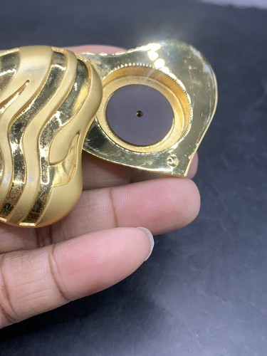 Gold Tone Heart Make Up Compact - Picture 3 of 7