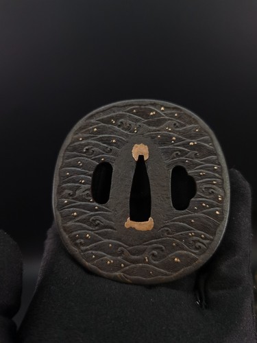 Japanese Katana Wave Pattern Tsuba for Wakziashi and Tanto Edo Period A195
