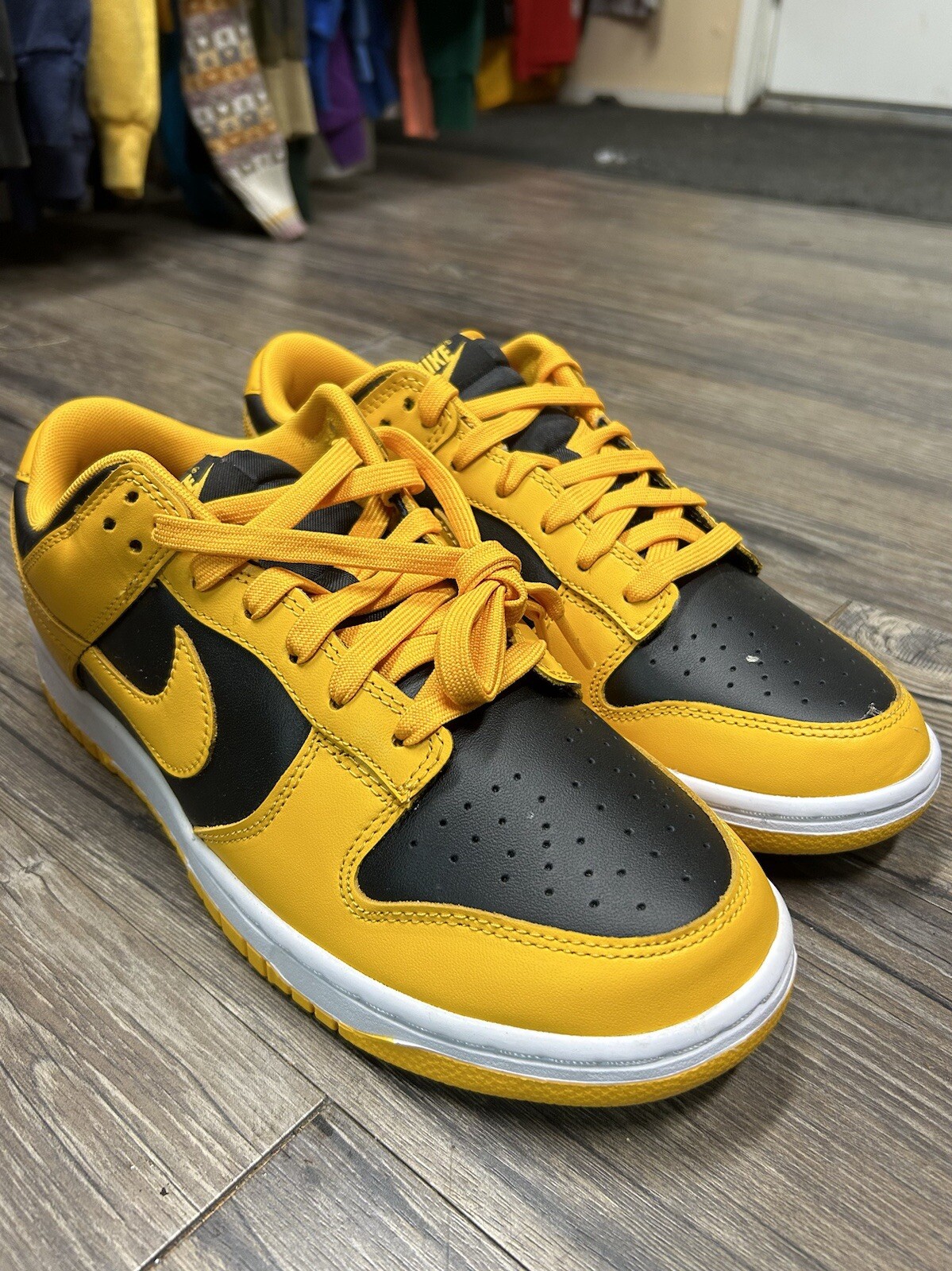 Nike Men’s Dunk Low Retro Sz: 10