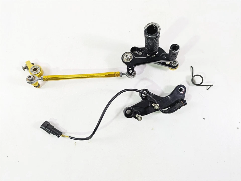 Juego trasero derecho Ducati Streetfighter 1098 S 2010 y pedal de freno - para piezas Foto 4 de 4