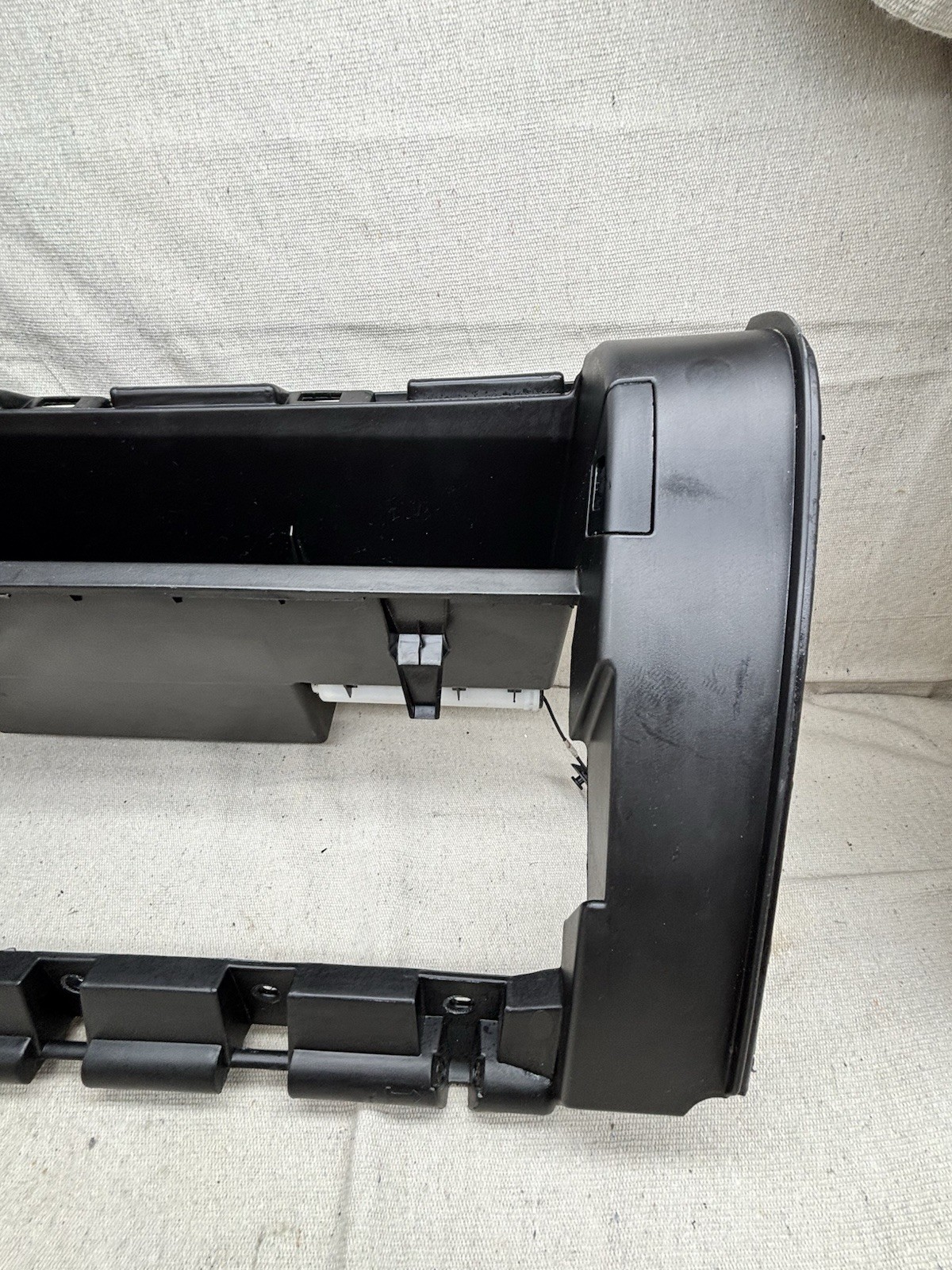 2011 - 2019 Ford Explorer Glove Box Housing Panel Trim BB53-78044B88-AB