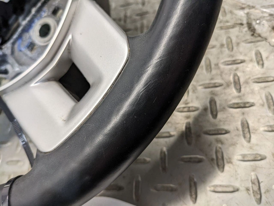 2011 2012 2013 2014 2015 2016 2017 Dodge Journey Steering Wheel Black Le 1154483 - Image 3 of 4