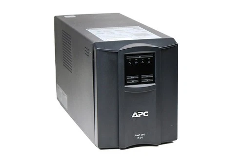 APC Smart-UPS 1500VA // SmartConnect // SMT1500IC