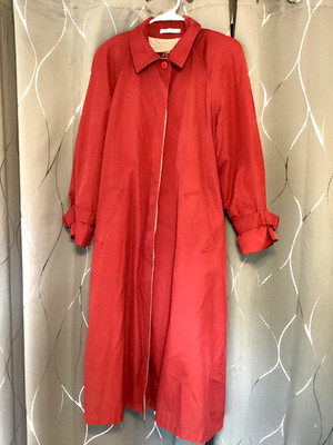 Vintage Misty Harbor Originals Red Trench Coat Women's Size 10 Removable Liner.