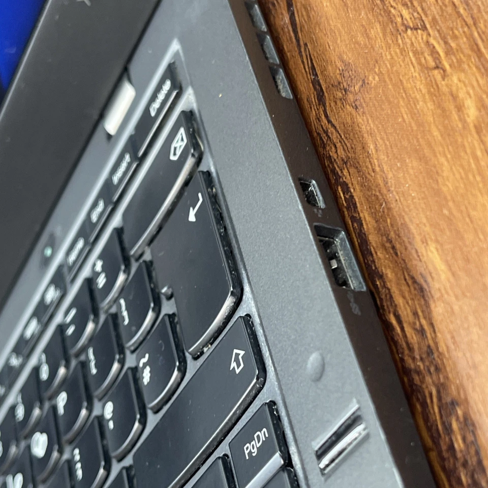 Lenovo ThinkPad X1 Carbon · i5-5200U · 8GB · 240GB, photo 4 of 5