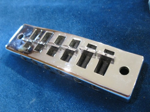 Puente Gibson LIMPIO de 1970 + STUDS L6-S Marauder SG ES-325 otros placa cromada - Imagen 3 de 8