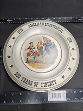 1776 AMERICA S BICENTENNIAL 1976 - 200 YEARS OF LIBERTY - PEWTER & CERAMIC PLATE