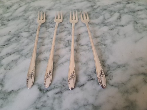 Vintage Tudor Teller Oneida Community 4er Set Cocktailgabeln