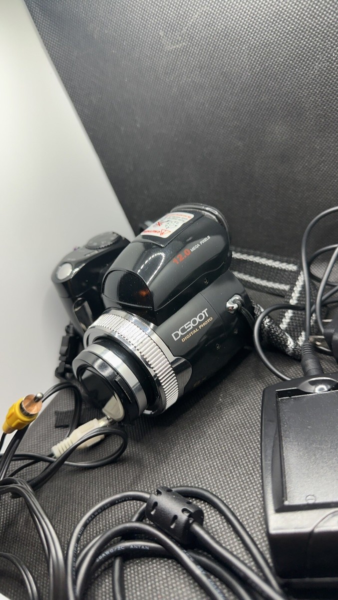DC500T Digital Camera 12.0 Megapixel 4x Zoom Detachable Wideangle