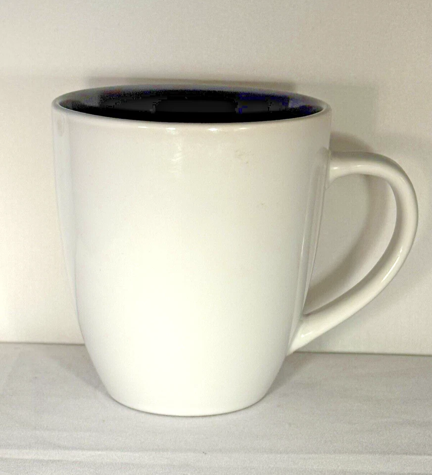 Taza emoji Graydon Hall Love Face taza de café corazones Foto 2 de 4