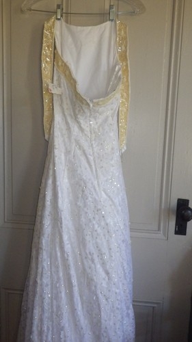 Lace Wedding Gown Sheath Style Beads Sequins White Off White Accents sz 4 NWT - Picture 6 of 7