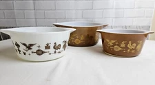 PYREX - 3 Brown, Gold, White EARLY AMERICAN Cinderella Mixing, Nesting Bowl Set