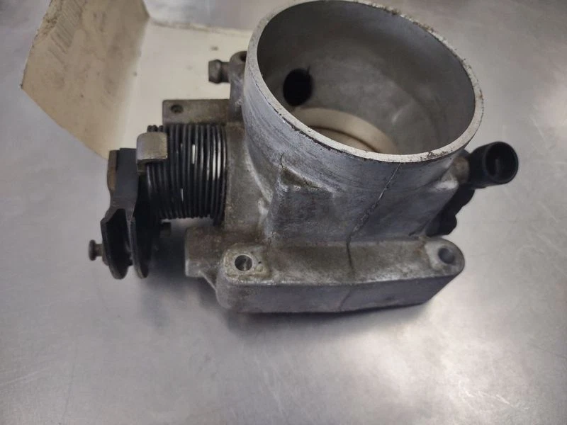 Conjunto de válvula de acelerador del cuerpo del acelerador 3,5 L para Oldsmobile Intrigue 2000-2002 Foto 3 de 4